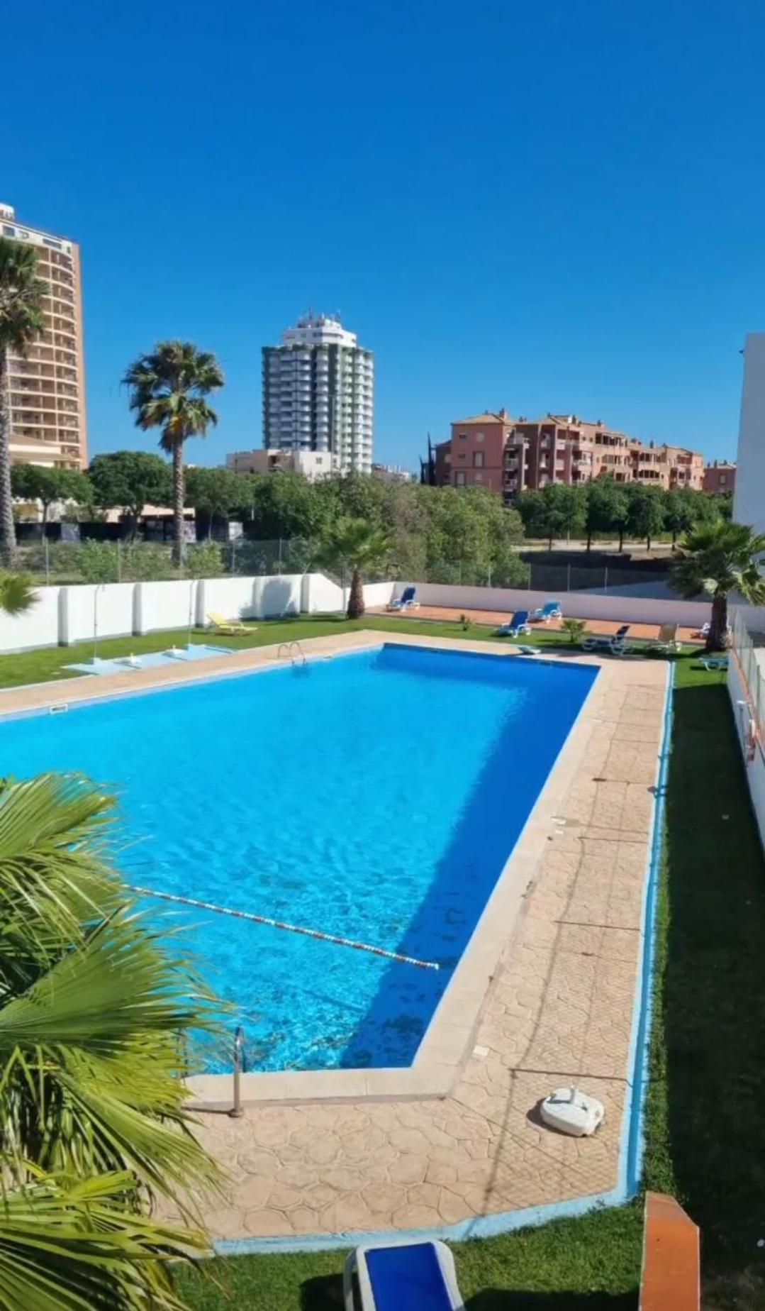 Sea Lovers Guest House Portimao Ngoại thất bức ảnh